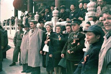 他4歲喪父,13歲喪母,18歲考清華,57歲造原子彈,90歲車禍去世 他4歲喪父,13歲喪母,18歲考清華,57歲造原子彈,90歲車禍去世