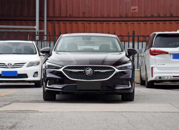 自駕遊買這三款轎車就行，空間大還舒適，跑得越快越省油