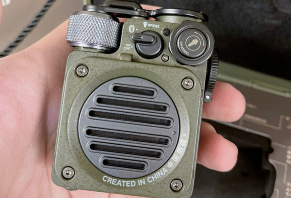 行走在潮流前線的鐵漢柔情：貓王的野性mini藍芽小音箱