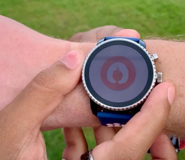 女性走夜路太危險，英國專家想用無人機護航？強光和錄影震懾壞人