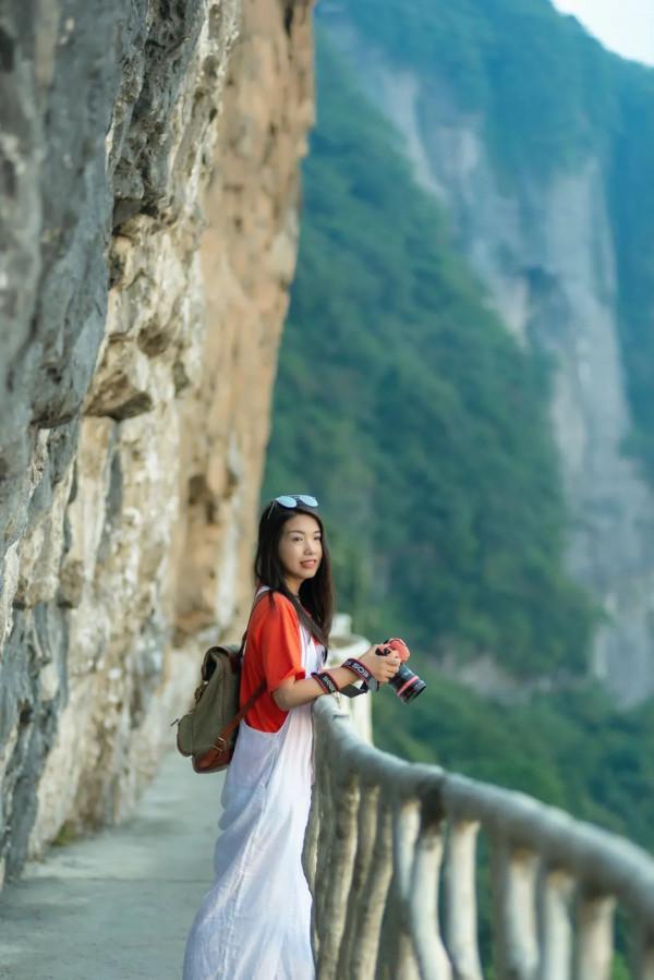 1年有150天住酒店，44次旅行，47次飛行！這江南女子怎麼做到的？