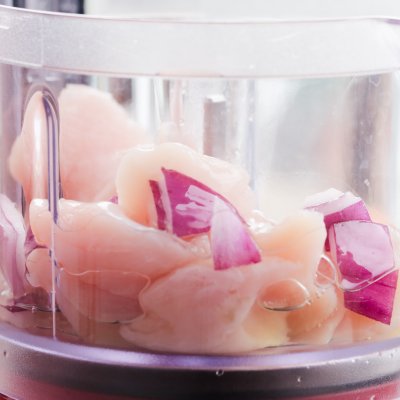 簡單幾步做好一盤爆汁雞肉玉米腸,快速搞定一餐飯 簡單幾步做好一盤爆汁雞肉玉米腸,快速搞定一餐飯