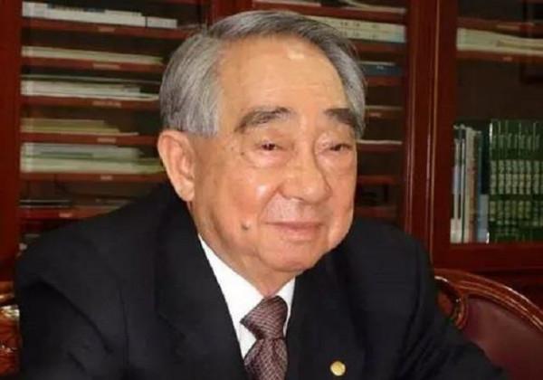 “海上皇帝”私生子：繼承4000億臺幣遺產，曾因空姐損失20億臺幣