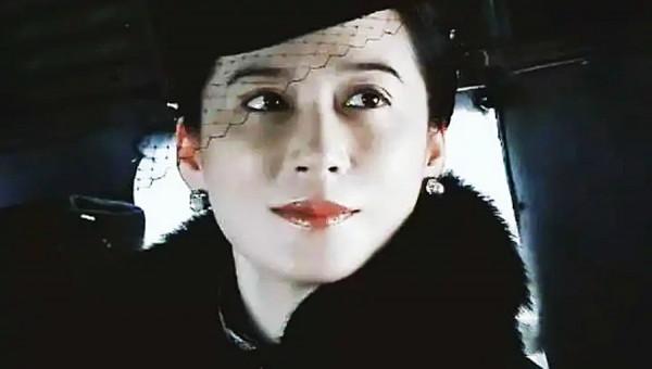 追求“V”字臉的明星真的是“少時不懂方臉好，到了中年才醒悟”