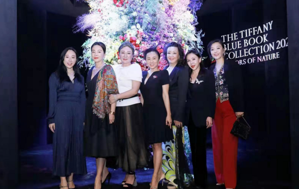 大S離婚竟讓前婆婆漲粉!張蘭戴貝雷帽直播狀態好,女王發言超牛 大S離婚竟讓前婆婆漲粉!張蘭戴貝雷帽直播狀態好,女王發言超牛