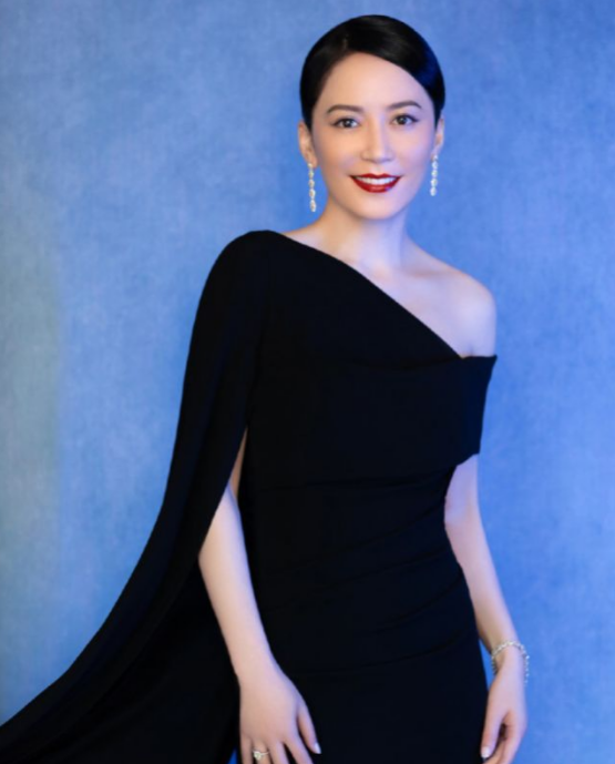 俞飛鴻：身材氣質佳，不缺追求者，有固定伴侶，就是不結婚