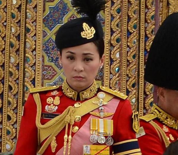 蘇提達被逼入絕境，試圖跟42歲帕公主結盟，育坤家族能答應嗎