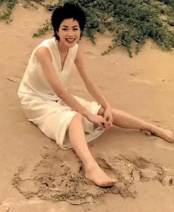 氣場強大的王菲，越來越漂亮了