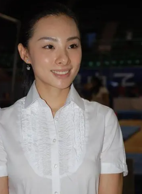 &OpenCurlyDoubleQuote;體操皇后&rdquo;劉璇：不嫁豪門嫁愛情，40歲生2胎，風光背後有淚水