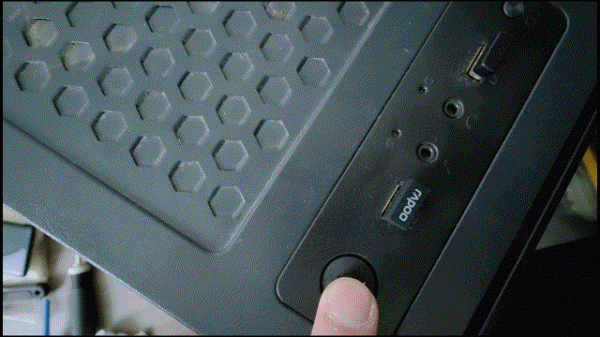 電腦電源選擇不當，電壓虛標執行不穩定，從根源解決問題