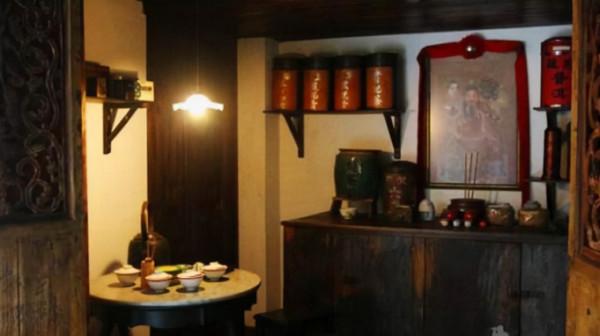 兒子，你欠的賭債俺都還清了，回來吧