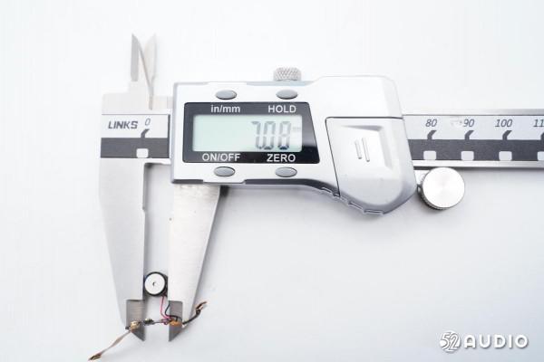 支援無線充電,綜合續航32小時,TOZO NC7真無線降噪耳機拆解 支援無線充電,綜合續航32小時,TOZO NC7真無線降噪耳機拆解