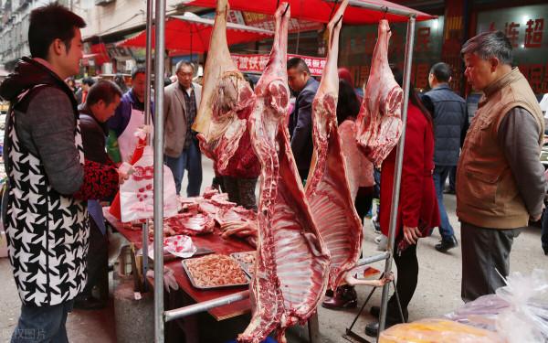 買羊肉時，有人專挑“這4個部位”，羊肉攤老闆：一看就是內行人