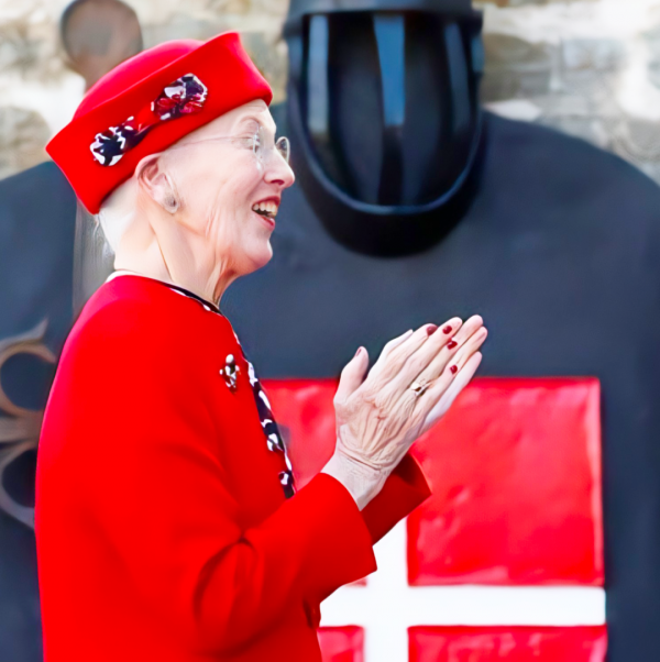 時髦不輸英國女王的丹麥女王,現在在大廠打工? 時髦不輸英國女王的丹麥女王,現在在大廠打工?