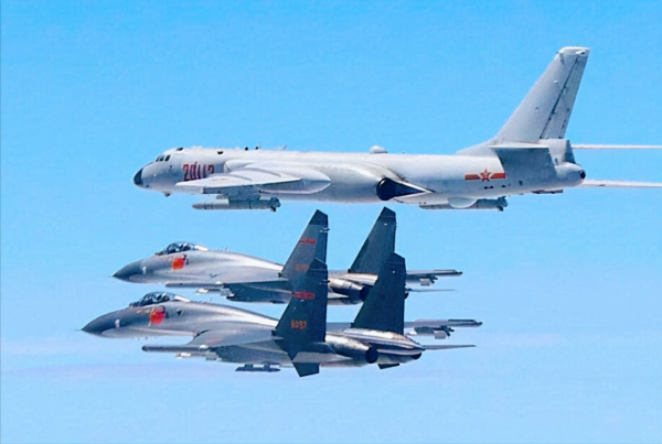 中俄轟炸機亮劍日本海,艦隊更是穿刺對馬海峽 中俄轟炸機亮劍日本海,艦隊更是穿刺對馬海峽