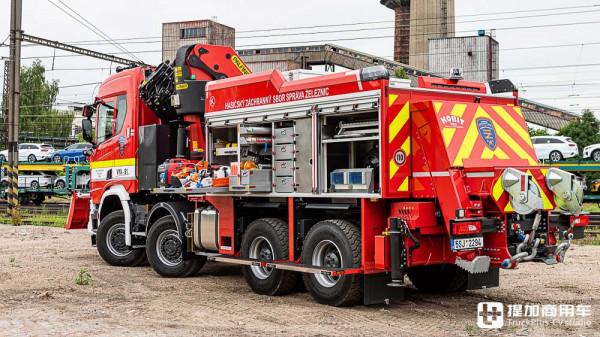 用於救援火車的卡車，8X8驅動，帶您好好看看這輛斯堪尼亞破障車