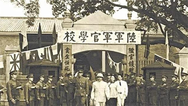 郭汝瑰晚年回憶：潛伏敵人高層多年，佩服的國軍將領只有兩人