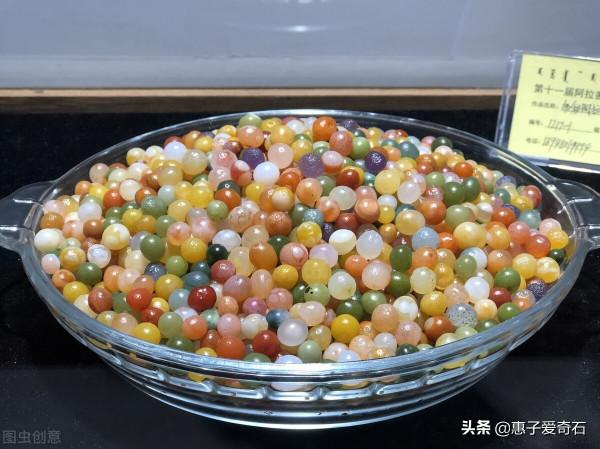 世界上最美的瑪瑙湖，裡面有一顆瑪瑙價值1.3億元