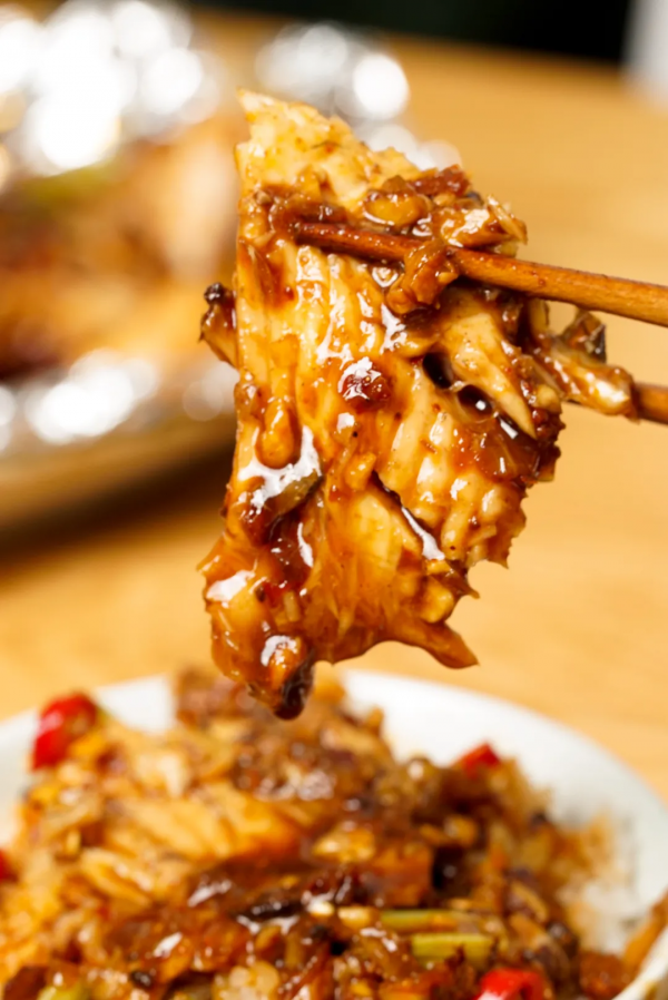 愛摸魚的打工人,進來吃這道不用刷鍋的懶人烤魚 愛摸魚的打工人,進來吃這道不用刷鍋的懶人烤魚