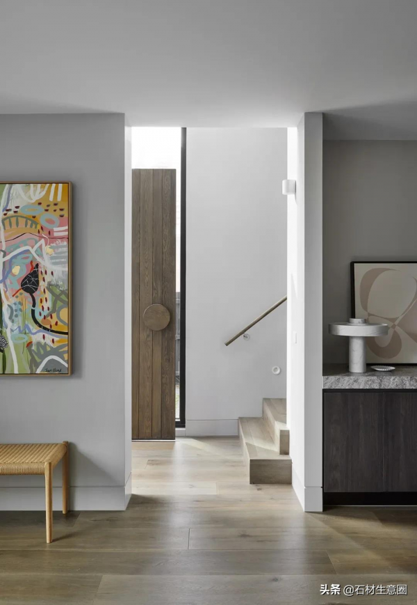 灰色大理石打造的別墅，橫豎都是範