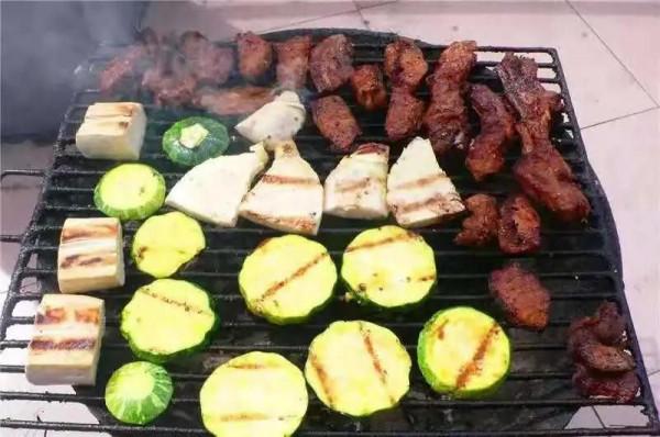 推薦丨這個冬天，請你到雲南邊烤火邊吃美食！