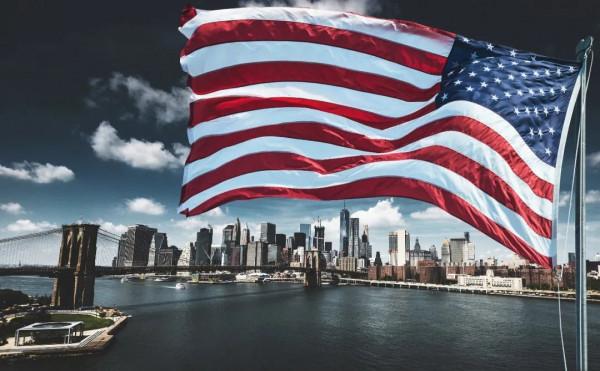 聯合國大會上，印度學者怒斥西方殖民主義，事後又對中國表示讚賞