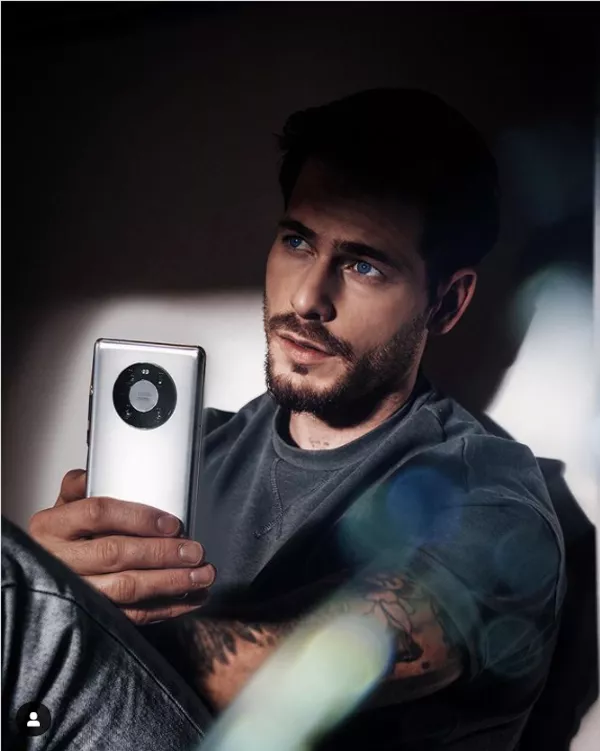 華為德國區品牌代言人！這位德意志“芳心縱火犯”終於藏不住了…