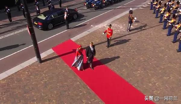 荷蘭小王子日,國王演說財政部長公佈預算案 荷蘭小王子日,國王演說財政部長公佈預算案