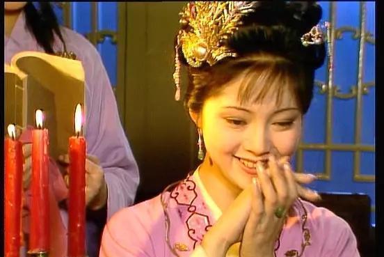 薛寶釵最綠茶的一回：挑撥王夫人擠兌林黛玉，氣得寶玉直接攆她走