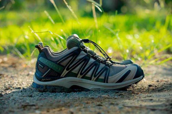 鴛鴦配色過時了?進來重新整理你認知!|《每週冷門球鞋大賞》 鴛鴦配色過時了?進來重新整理你認知!|《每週冷門球鞋大賞》