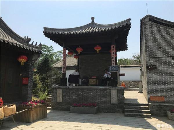 河北良心景區走紅，以古驛道文化為主題，遊客絡繹不絕