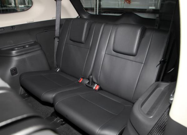 家用車還是以座位多，省油為主，這三款車，上坡有勁，耐用性好