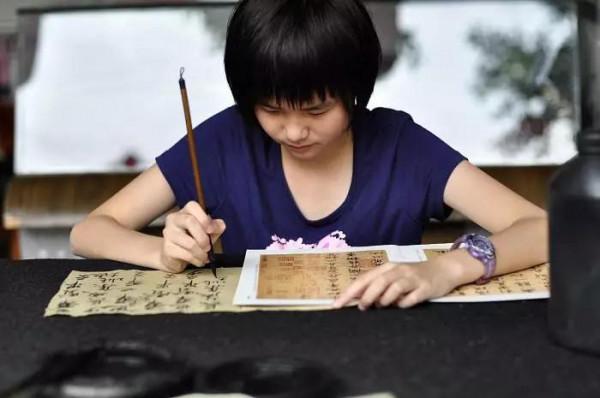 學習書法教會孩子做人