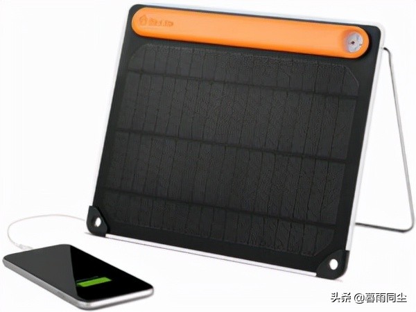 揹包客如何選擇太陽能充電裝備，國外5款最佳揹包太陽能充電裝備