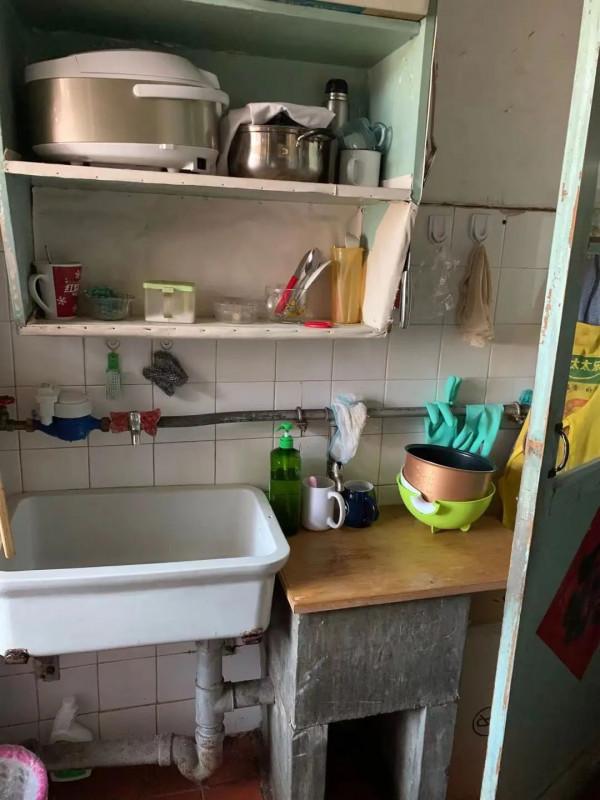 低預算裝修範本來了！90年代老破小，全屋承重牆，只花8w就能大變身