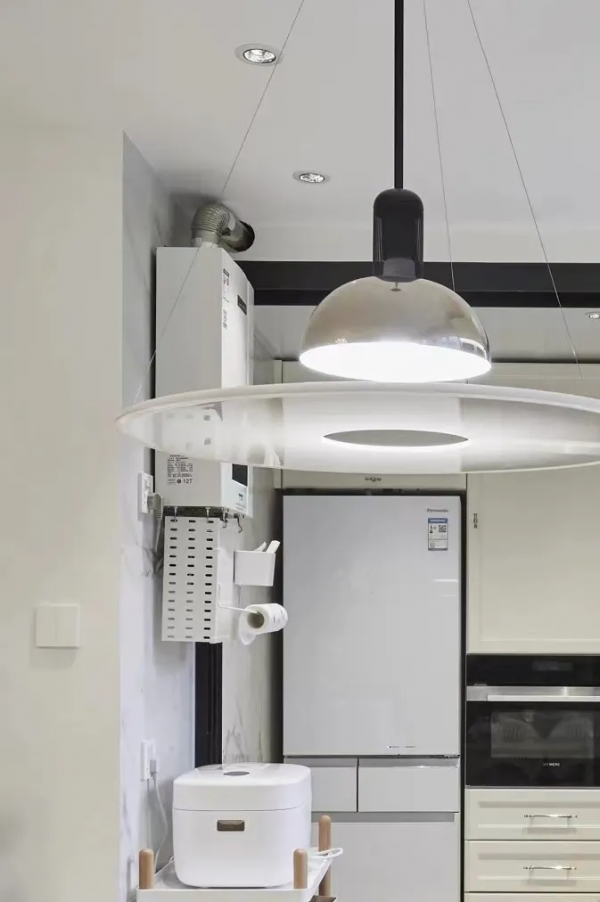 你家電視這麼裝，真是夠醜的