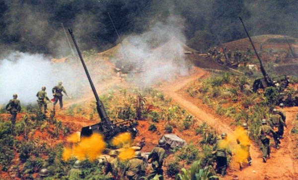 21歲戰士犧牲,母親苦等20年湊夠路費,墳前放聲痛哭:媽媽來晚了 21歲戰士犧牲,母親苦等20年湊夠路費,墳前放聲痛哭:媽媽來晚了