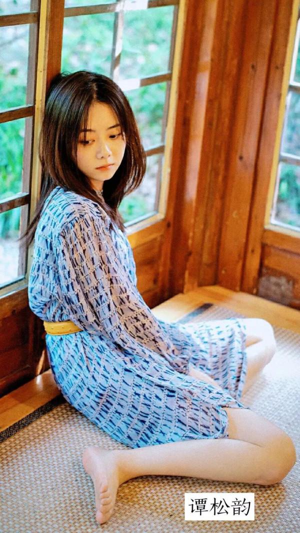 一線明星光腳丫，誰最可愛？