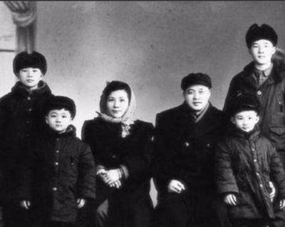 55年授銜，毛主席將王建安從上將名單中勾掉：驕傲自滿，授中將