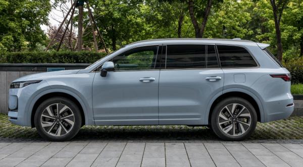 理想好還是蔚來好?兩車對比後,老司機:一個賭未來,一個看當下 理想好還是蔚來好?兩車對比後,老司機:一個賭未來,一個看當下