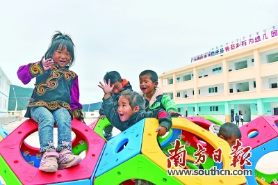 央視中秋晚會節目單出爐,劉詩詩井柏然古裝,5個超女6個港臺藝人 央視中秋晚會節目單出爐,劉詩詩井柏然古裝,5個超女6個港臺藝人