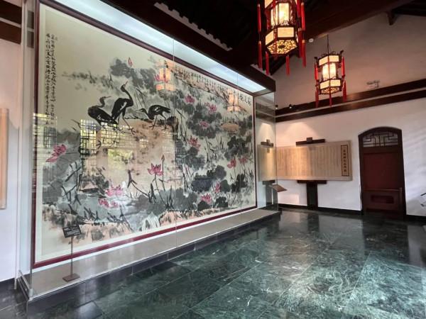 在趵突泉除了看菊展，還能看這兩位大家的畫展