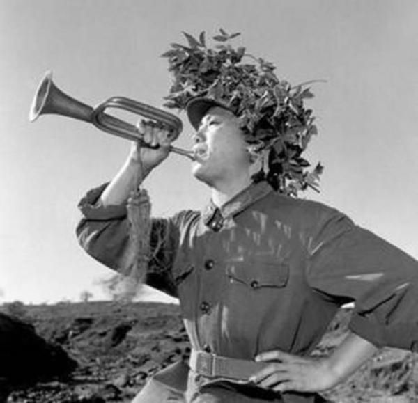 陳昌奉15歲做毛主席警衛員，闊別22年已成副司令，主席：官不小嘛