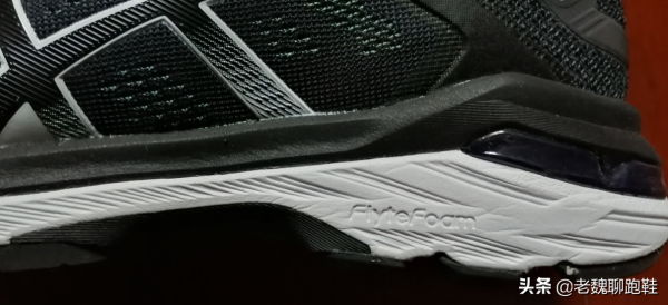 從阿迪達斯換到亞瑟士，跑了20公里，憋了一肚子心裡話不吐不快