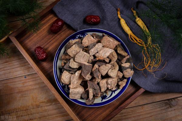 得了蕁麻疹奇癢難忍，不要抓，簡單幾味藥幫你消腫止癢