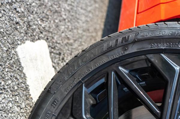 試駕榮威i5 GT 10萬以內運動家轎新曙光