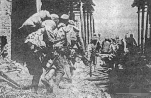 張學良被軟禁:20萬精銳東北軍去向之謎!四分五裂,結局不同 張學良被軟禁:20萬精銳東北軍去向之謎!四分五裂,結局不同