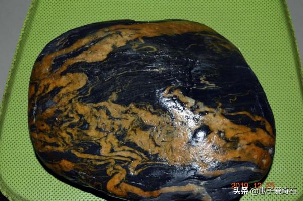 四川奇石玉石一覽，有個村子幾乎每戶靠撿石頭年入幾十萬