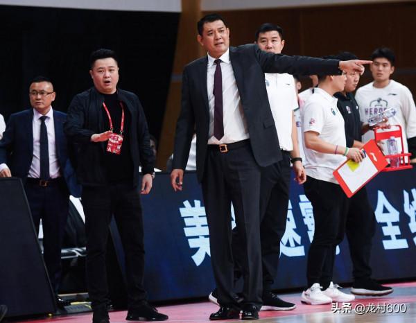 山東男籃緋聞外援滿天飛，主帥鞏曉彬在外援選擇上還有主動權嗎？