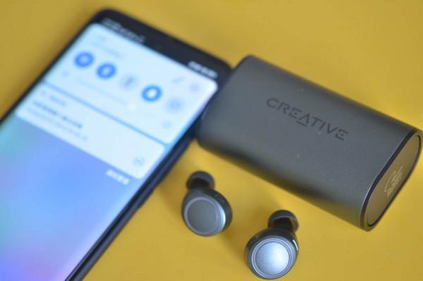 創新新款真無線,除了提升音質,新增了無線充電、主動降噪功能 創新新款真無線,除了提升音質,新增了無線充電、主動降噪功能